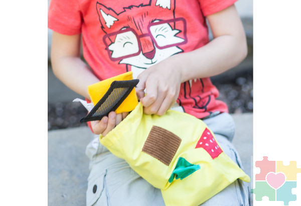 Развивающая игрушка "Тактильные квадраты" (21 элемент)