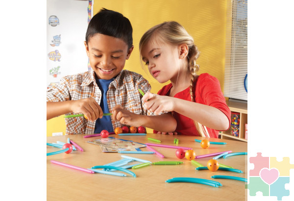 Развивающая игрушка "Погружение в геометрию с карточками"  (114 элементов с карточками)