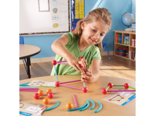 Развивающая игрушка "Погружение в геометрию с карточками"  (114 элементов с карточками)