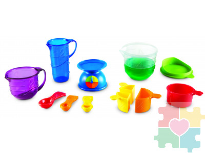 Развивающая игрушка "Моя первая лаборатория.Смешиваем и измеряем"  (22 элемента)