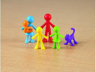 Развивающая игрушка "Фигурки Моя семья" (72 элемента)