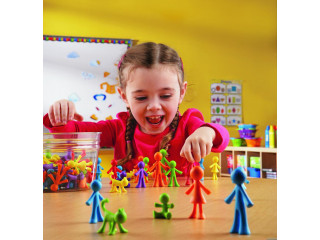 Развивающая игрушка "Фигурки Моя семья" (72 элемента)