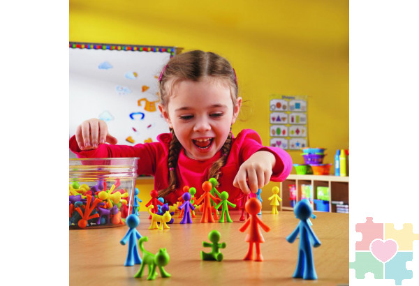 Развивающая игрушка "Фигурки Моя семья" (72 элемента)