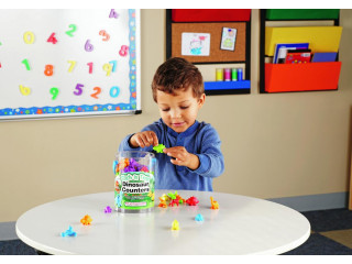 Развивающая игрушка "Фигурки Динозавров"  (72 элемента)