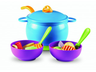 Развивающая игрушка Мы растем "Варим суп" (серия New Sprouts, 23 элемента)