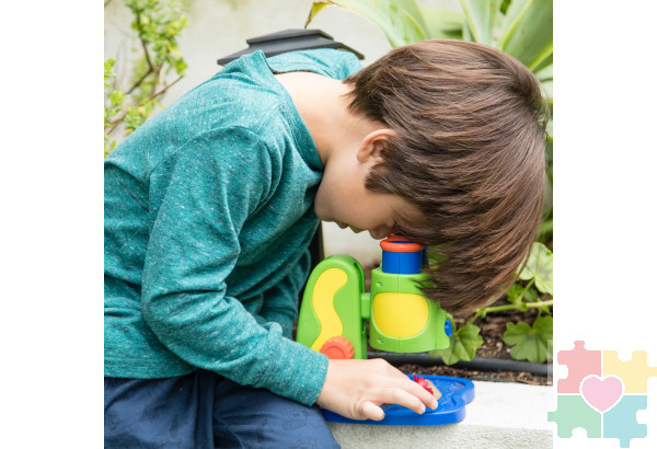 Игровой набор "Микроскоп" (Геосафари с подсветкой, 1 элемент)