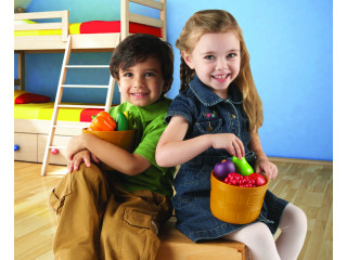 Развивающая игрушка "Фрукты в ведерке" (серия New Sprouts, 10 элементов)