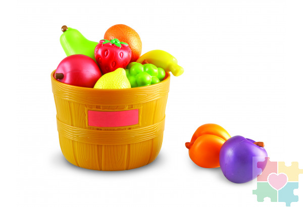 Развивающая игрушка "Фрукты в ведерке" (серия New Sprouts, 10 элементов)