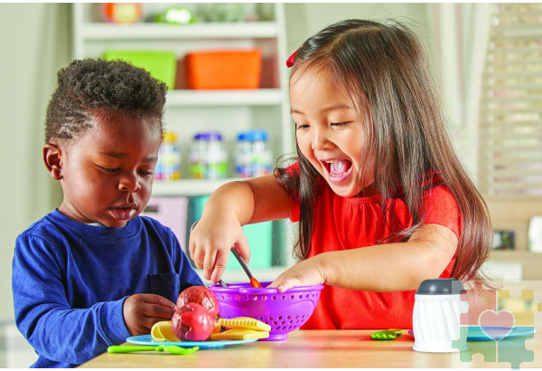 Развивающая игрушка "Итальянский обед" (серия New Sprouts, 20 элементов)