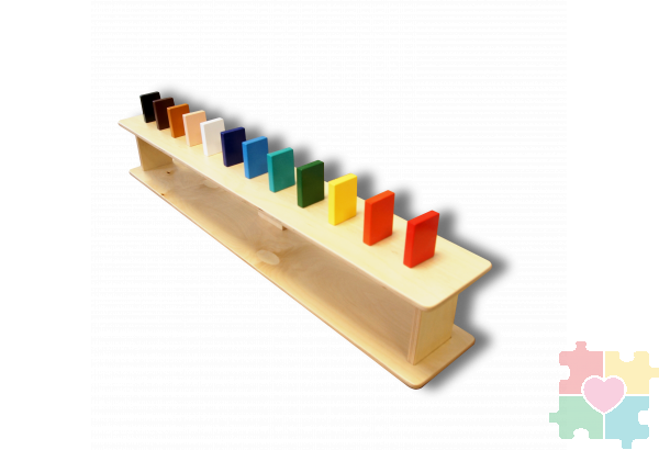 Тактильно-развивающая панель с домино