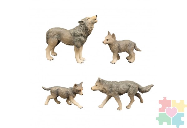 Набор фигурок животных серии "Мир диких животных": Семья серых волков, 4 предмета (2 волка и 2 волчонка)