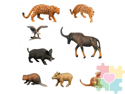 Набор фигурок животных серии "Мир диких животных": орел, 2 ягуара, антилопа, сурикат, бобер, 2 кабана (набор из 8 фигурок)