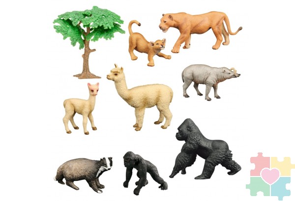 Набор фигурок животных серии "Мир диких животных": 2 гориллы, 2 альпаки, 2 льва, барсук, бабирусса, дерево (набор из 9 предметов)