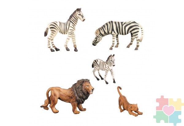 Набор фигурок животных серии "Мир диких животных": Семья львов и семья зебр (набор из 5 предметов)