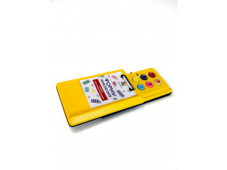 Желтый коммуникатор с держателем под книгу