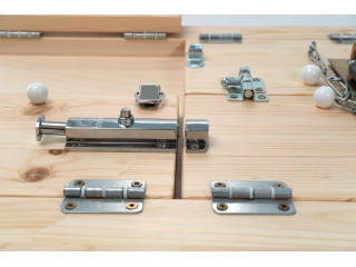 Тактильно-развивающая панель с замочками