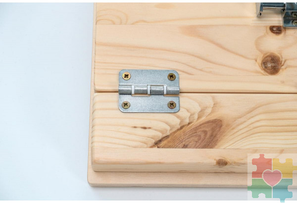 Тактильно-развивающая панель с замочками