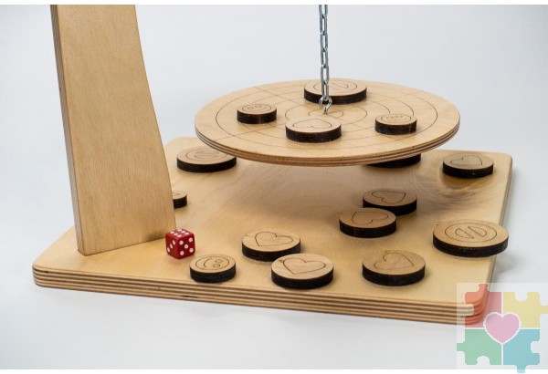 Настольная деревянная игра для развития реакции и логики