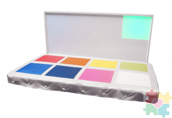 Светомузыкальный комплекс в виде световых классиков