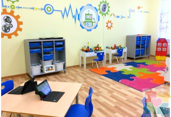 Кабинет робототехники, Лева конструирования, робототехники и алгоритмики в детском саду