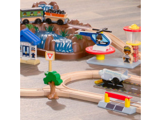 Железная дорога Горная вершина, 61 элемент в контейнере