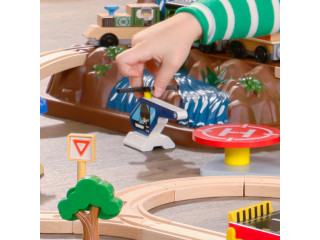 Железная дорога Горная вершина, 61 элемент в контейнере