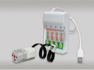 Набор для занятий робототехникой с пластиковым боксом, дополнительным мотором, зарядным устройством, аккумуляторами и запасным набором деталей (сборка 45300-02)